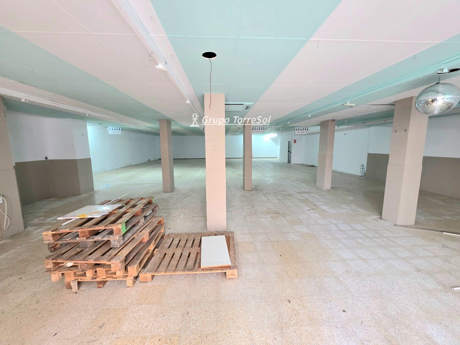 Gewerbe zu vermieten in Torredembarra - 3.000 € (Ref: 9534689)