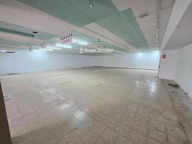 Komercyjne do wynajęcia w Torredembarra - 3 000 € (Ref: 9534689)