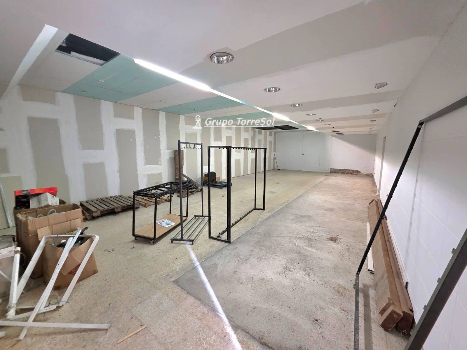 Gewerbe zu vermieten in Torredembarra - 3.000 € (Ref: 9534689)