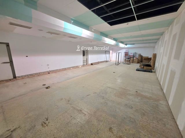 Komercyjne do wynajęcia w Torredembarra - 3 000 € (Ref: 9534689)