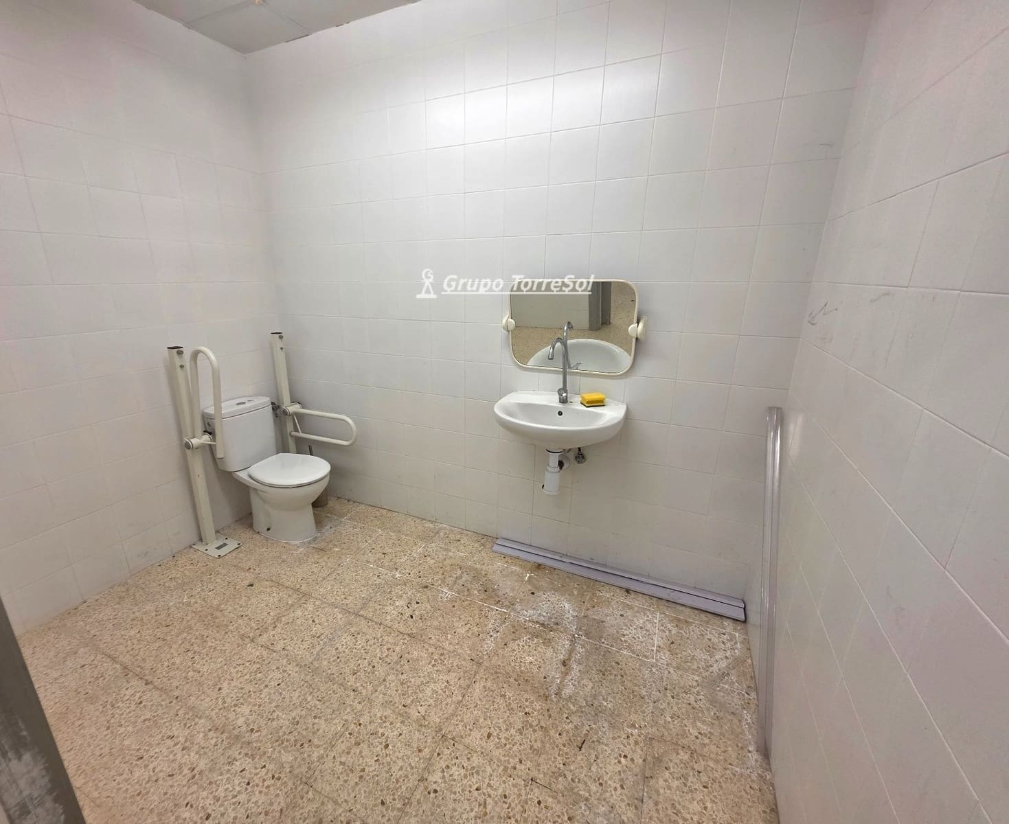 Gewerbe zu vermieten in Torredembarra - 3.000 € (Ref: 9534689)