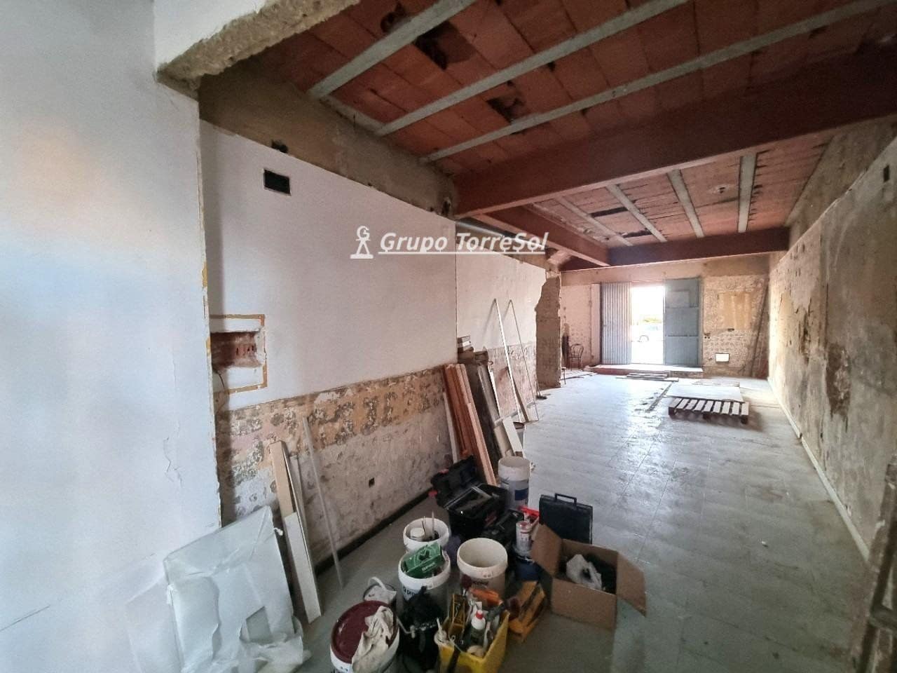 Commercieel te huur in Torredembarra - € 400 (Ref: 9534691)