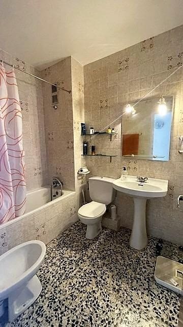 3 soveværelse Lejlighed til salg i Cunit med garage - € 175.000 (Ref: 9534692)