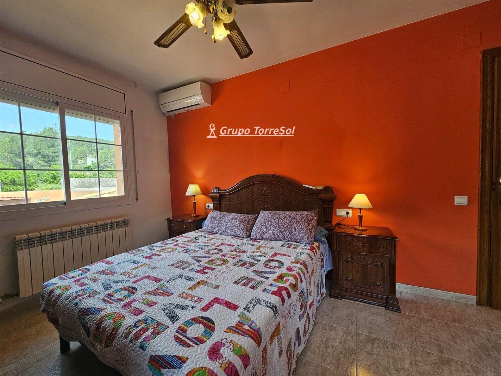 4 quarto Moradia para venda em Canyelles com piscina garagem - 430 000 € (Ref: 9534707)