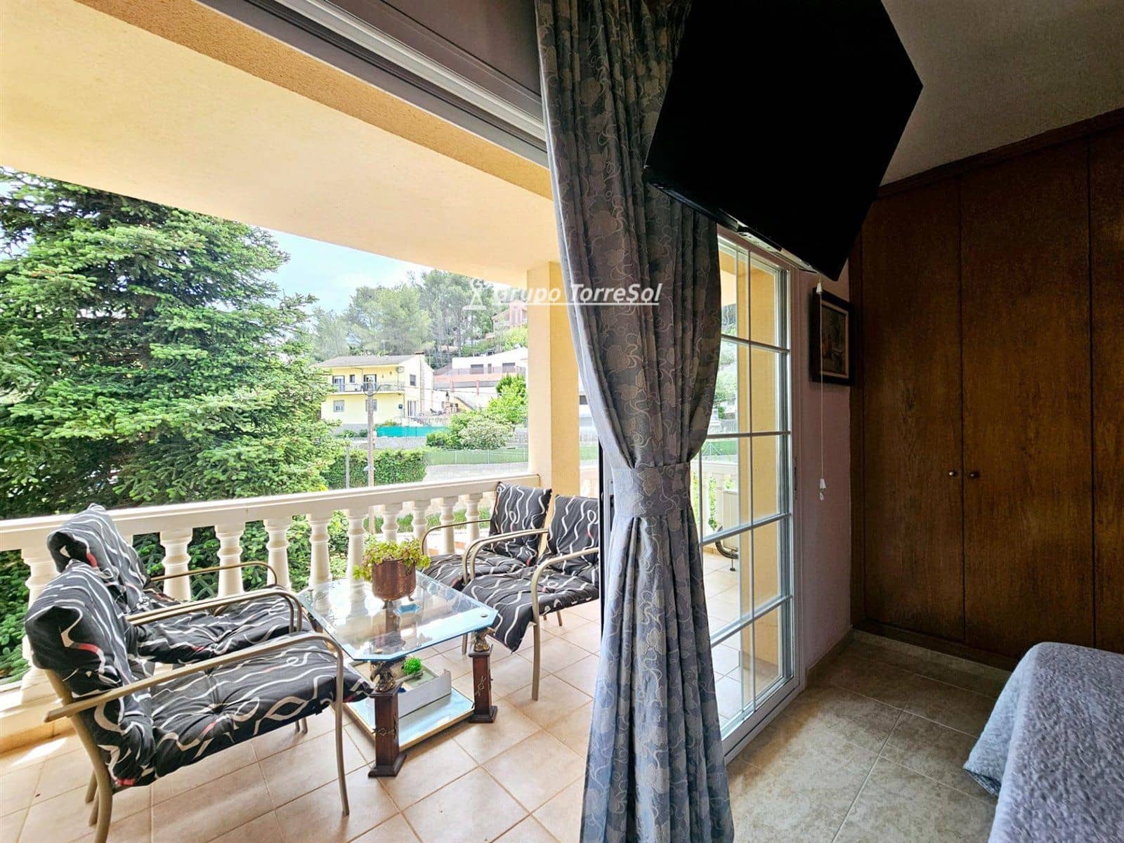 4 quarto Moradia para venda em Canyelles com piscina garagem - 430 000 € (Ref: 9534707)