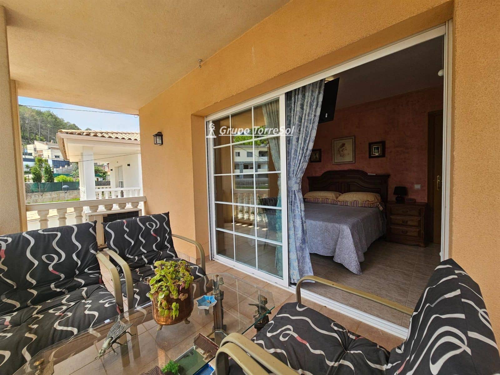 4 quarto Moradia para venda em Canyelles com piscina garagem - 430 000 € (Ref: 9534707)