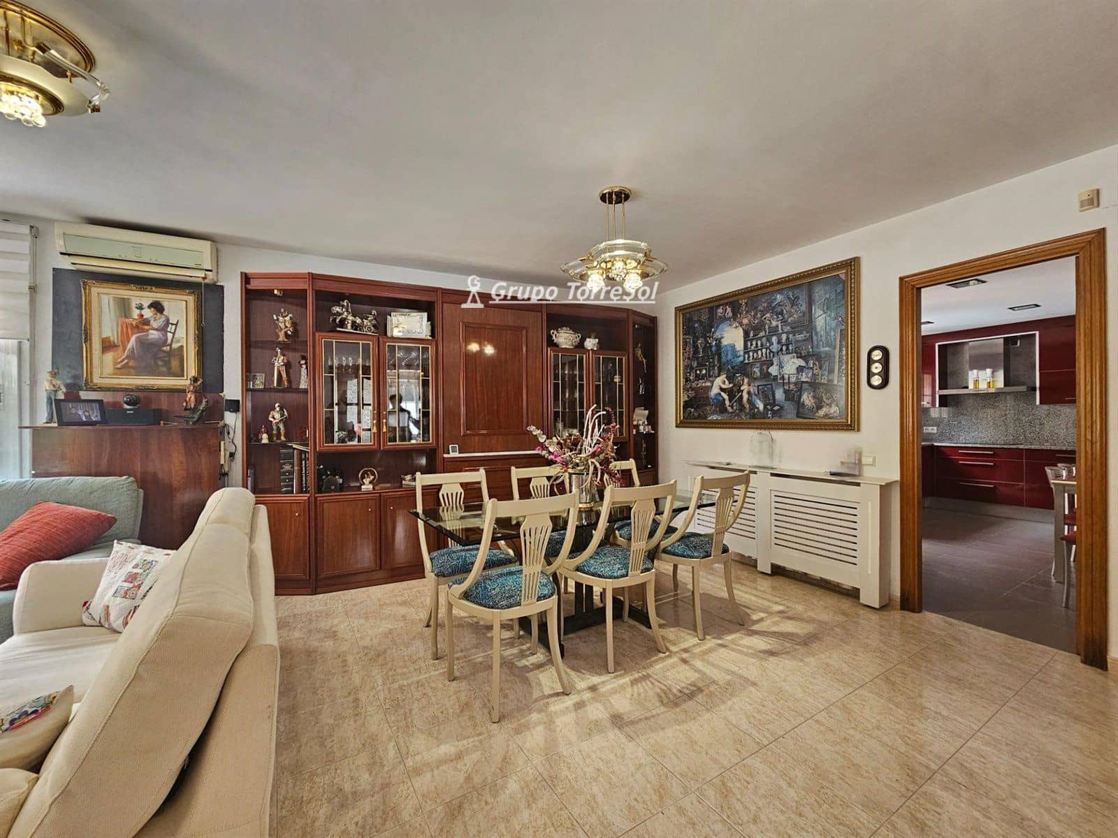 4 quarto Moradia para venda em Canyelles com piscina garagem - 430 000 € (Ref: 9534707)