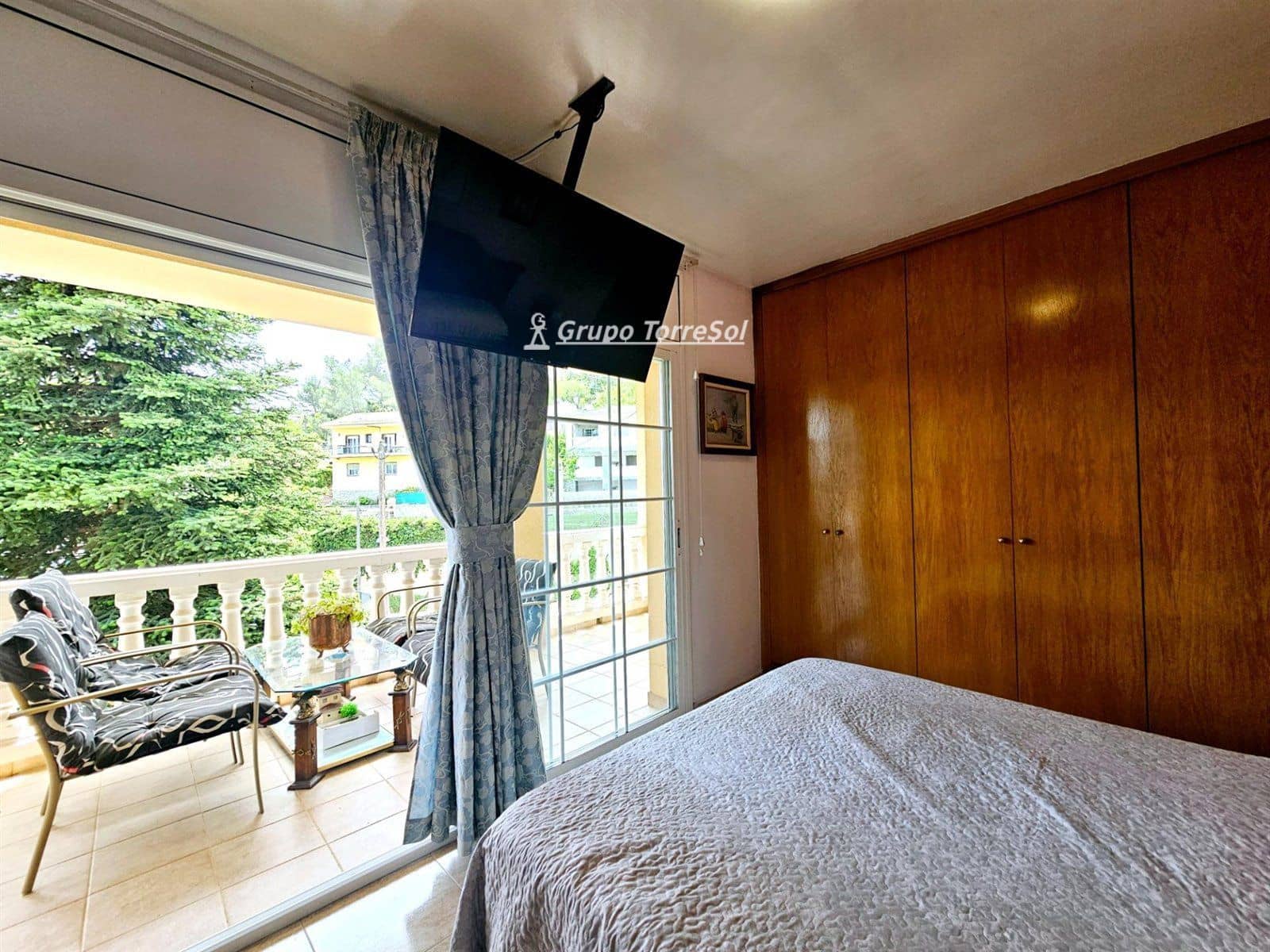 4 quarto Moradia para venda em Canyelles com piscina garagem - 430 000 € (Ref: 9534707)