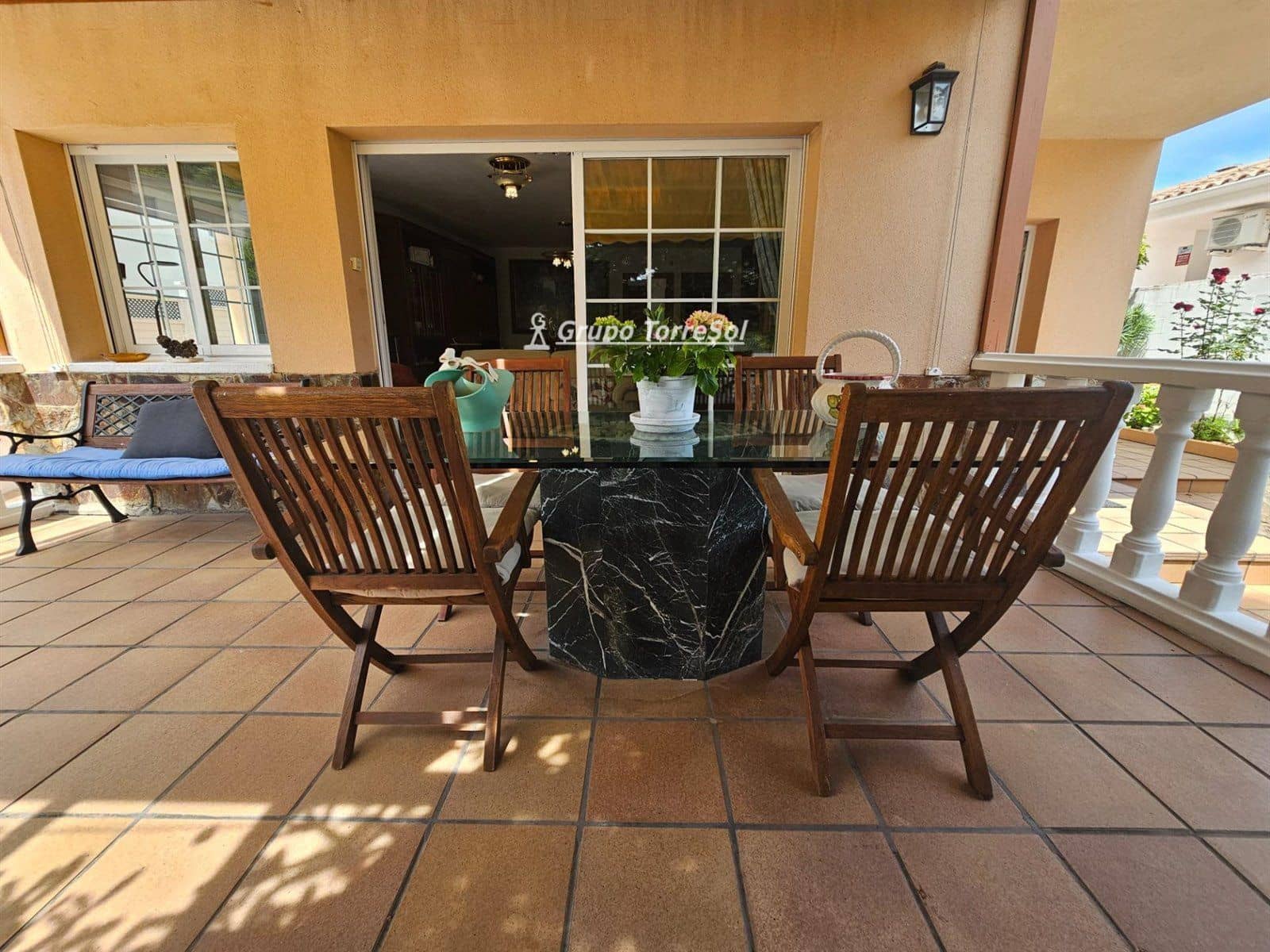 4 quarto Moradia para venda em Canyelles com piscina garagem - 430 000 € (Ref: 9534707)