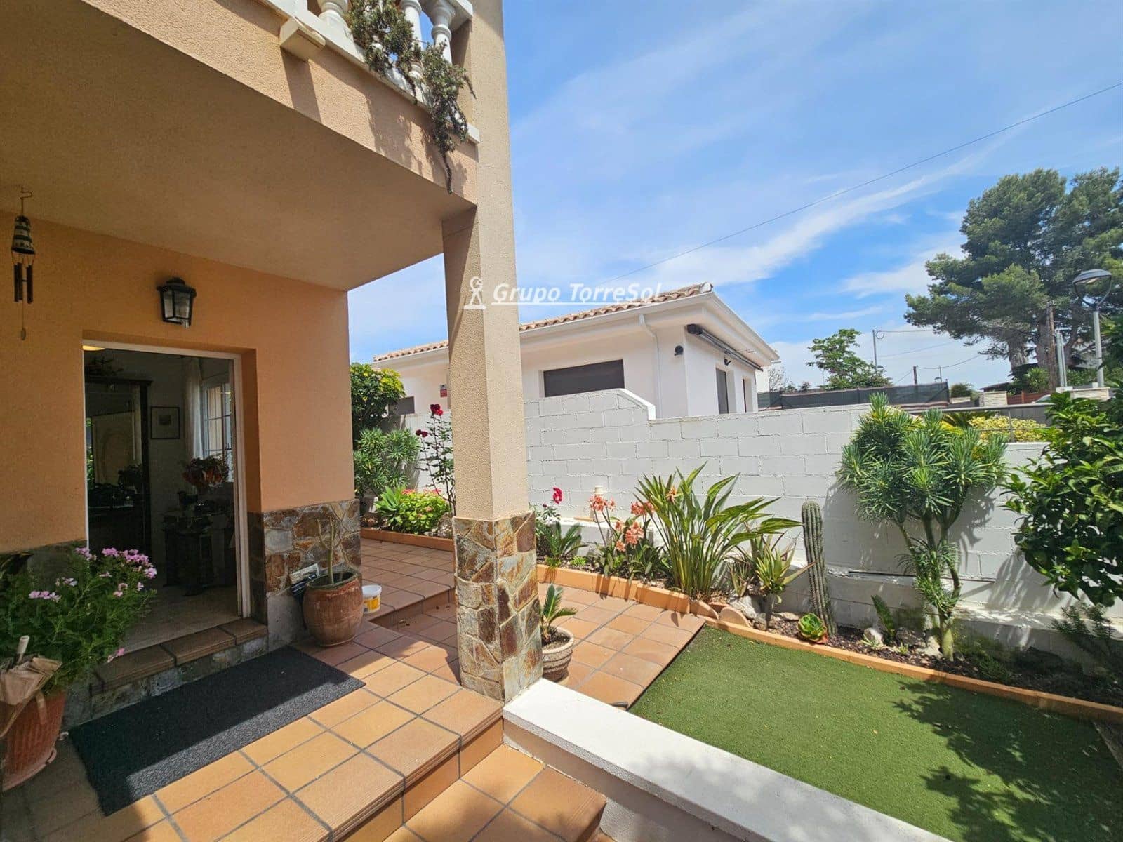 4 quarto Moradia para venda em Canyelles com piscina garagem - 430 000 € (Ref: 9534707)