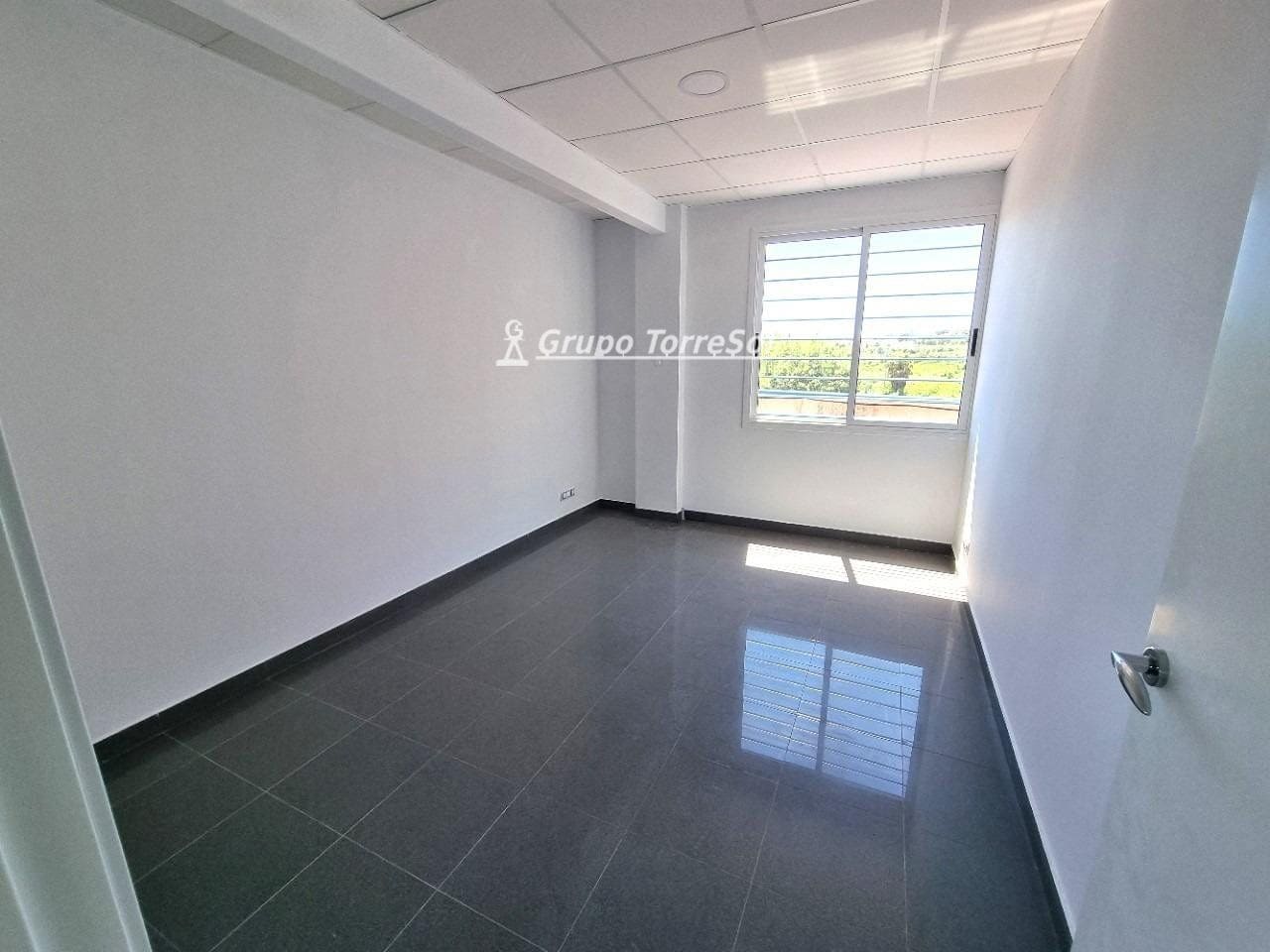 Kantoor te huur in Torredembarra - € 1.000 (Ref: 9534708)