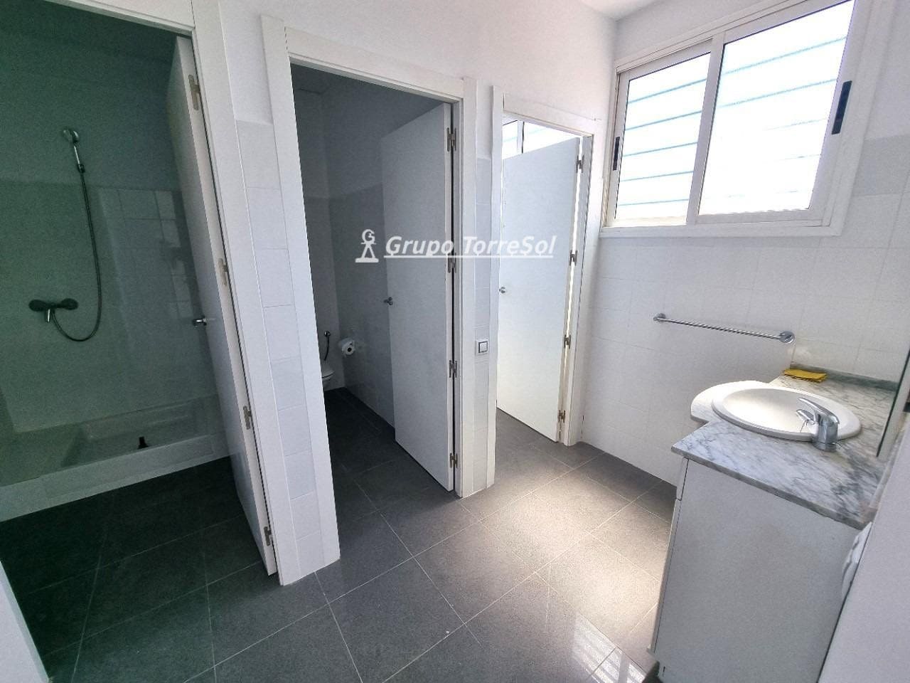 Kantoor te huur in Torredembarra - € 1.000 (Ref: 9534708)