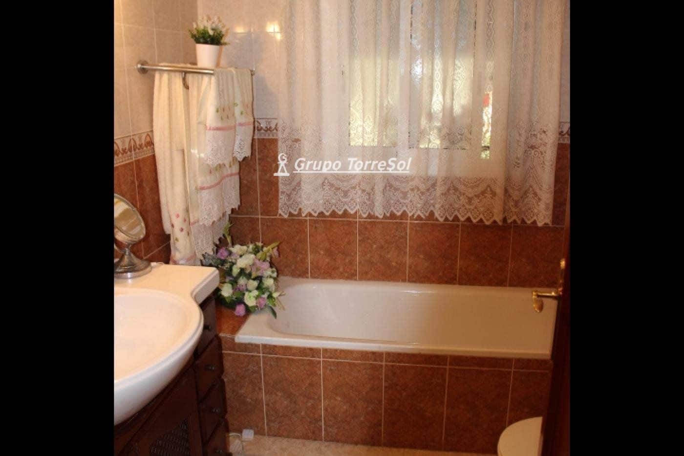 7 chambre Villa/Maison à vendre à La Pobla de Montornes avec piscine garage - 293 000 € (Ref: 9534713)