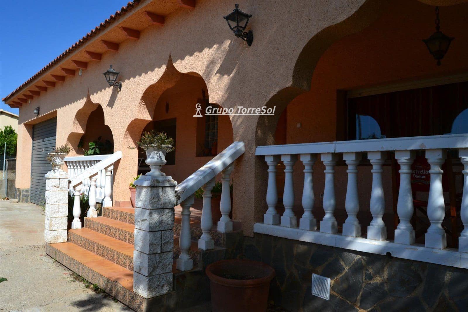 4 soverom Villa til salgs i Llorenc del Penedes med garasje - € 299 990 (Ref: 9534715)