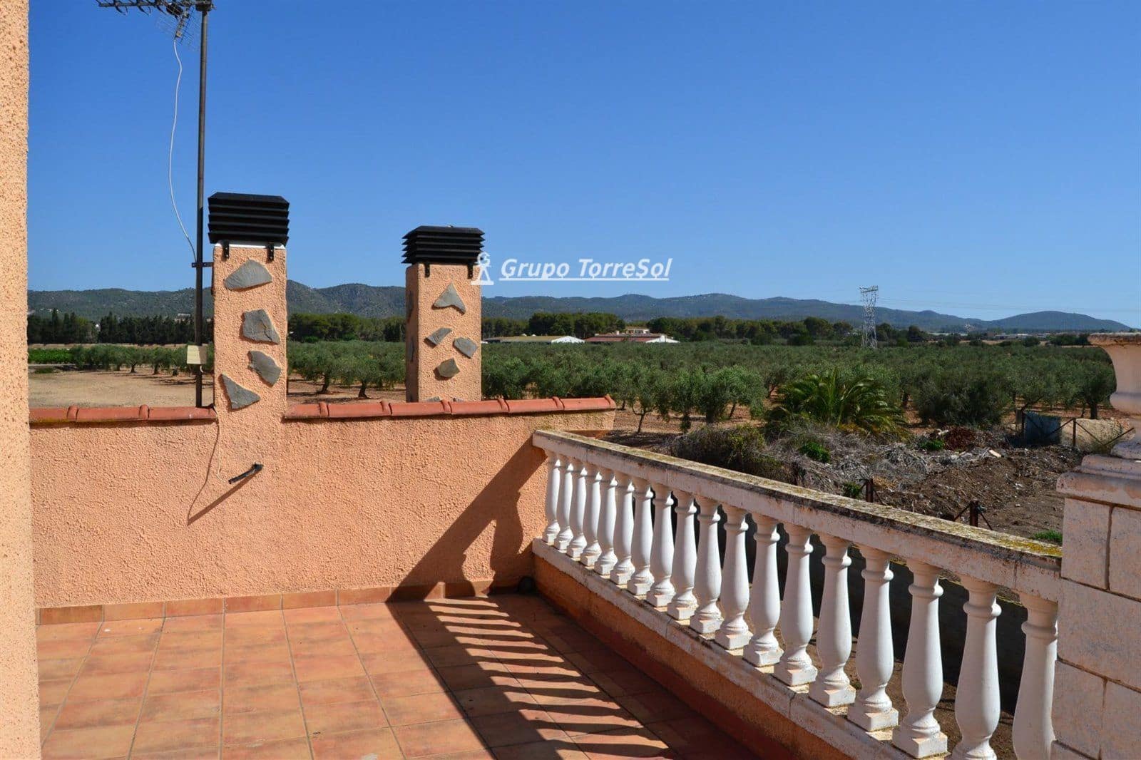 4 soverom Villa til salgs i Llorenc del Penedes med garasje - € 299 990 (Ref: 9534715)