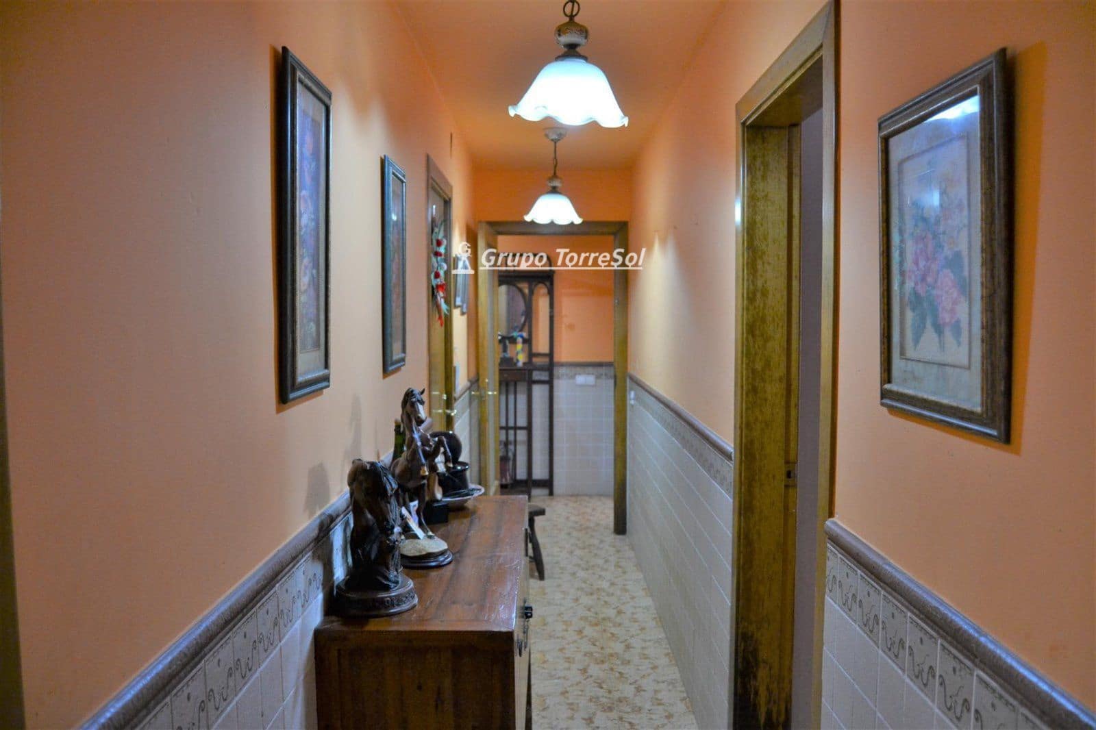 4 soverom Villa til salgs i Llorenc del Penedes med garasje - € 299 990 (Ref: 9534715)