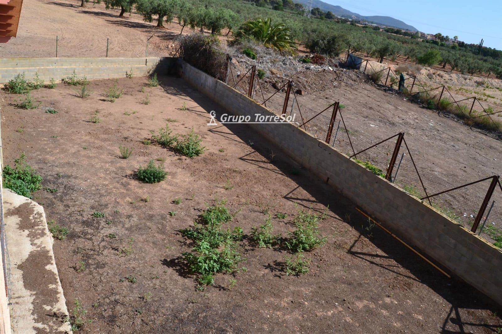 4 soverom Villa til salgs i Llorenc del Penedes med garasje - € 299 990 (Ref: 9534715)