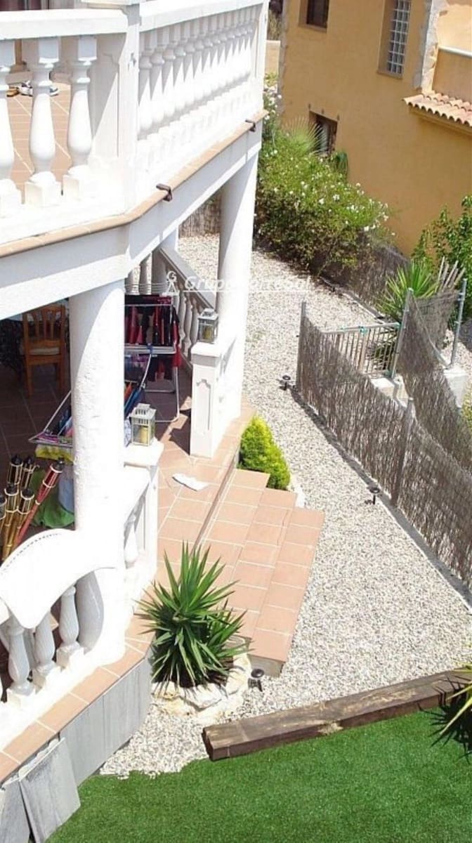 4 quarto Moradia para venda em Cubelles com garagem - 400 000 € (Ref: 9534717)