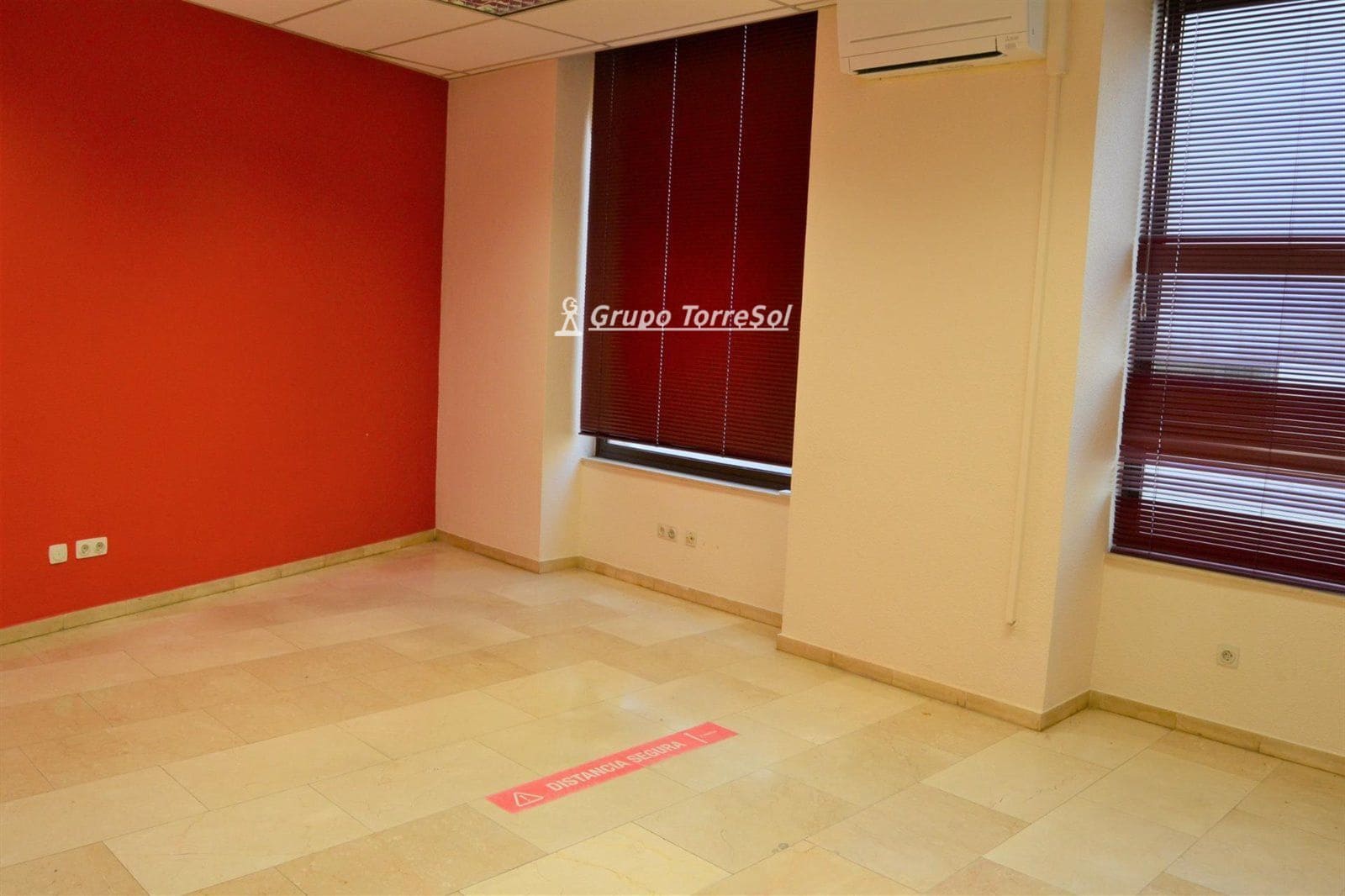 3 slaapkamer Commercieel te huur in Tarragona stad - € 2.000 (Ref: 9534731)