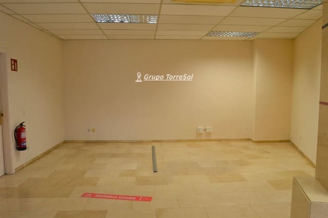 3 slaapkamer Commercieel te huur in Tarragona stad - € 2.000 (Ref: 9534731)