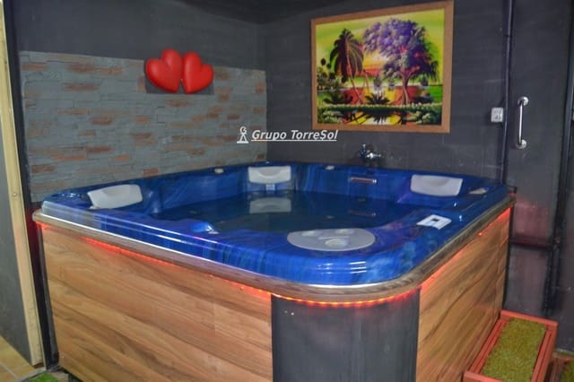 3 bedroom Townhouse for sale in Vilafortuny, Cambrils with pool garage - € 415,000 (Ref: 9534733)