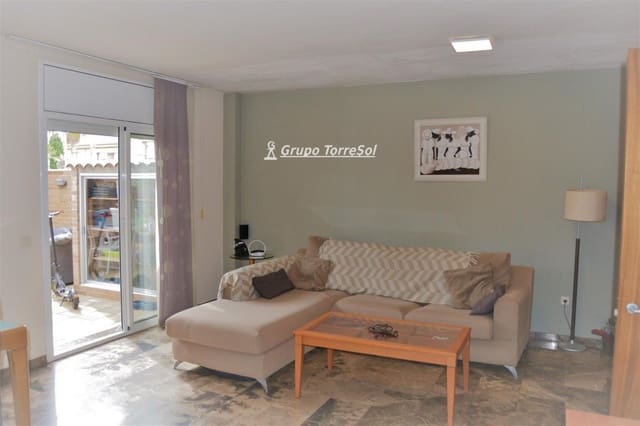 3 bedroom Townhouse for sale in Vilafortuny, Cambrils with pool garage - € 415,000 (Ref: 9534733)