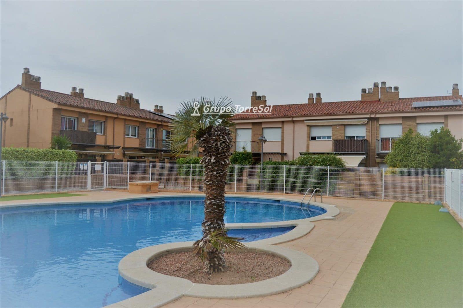 3 bedroom Townhouse for sale in Cambrils with pool garage - € 415,000 (Ref: 9534733)