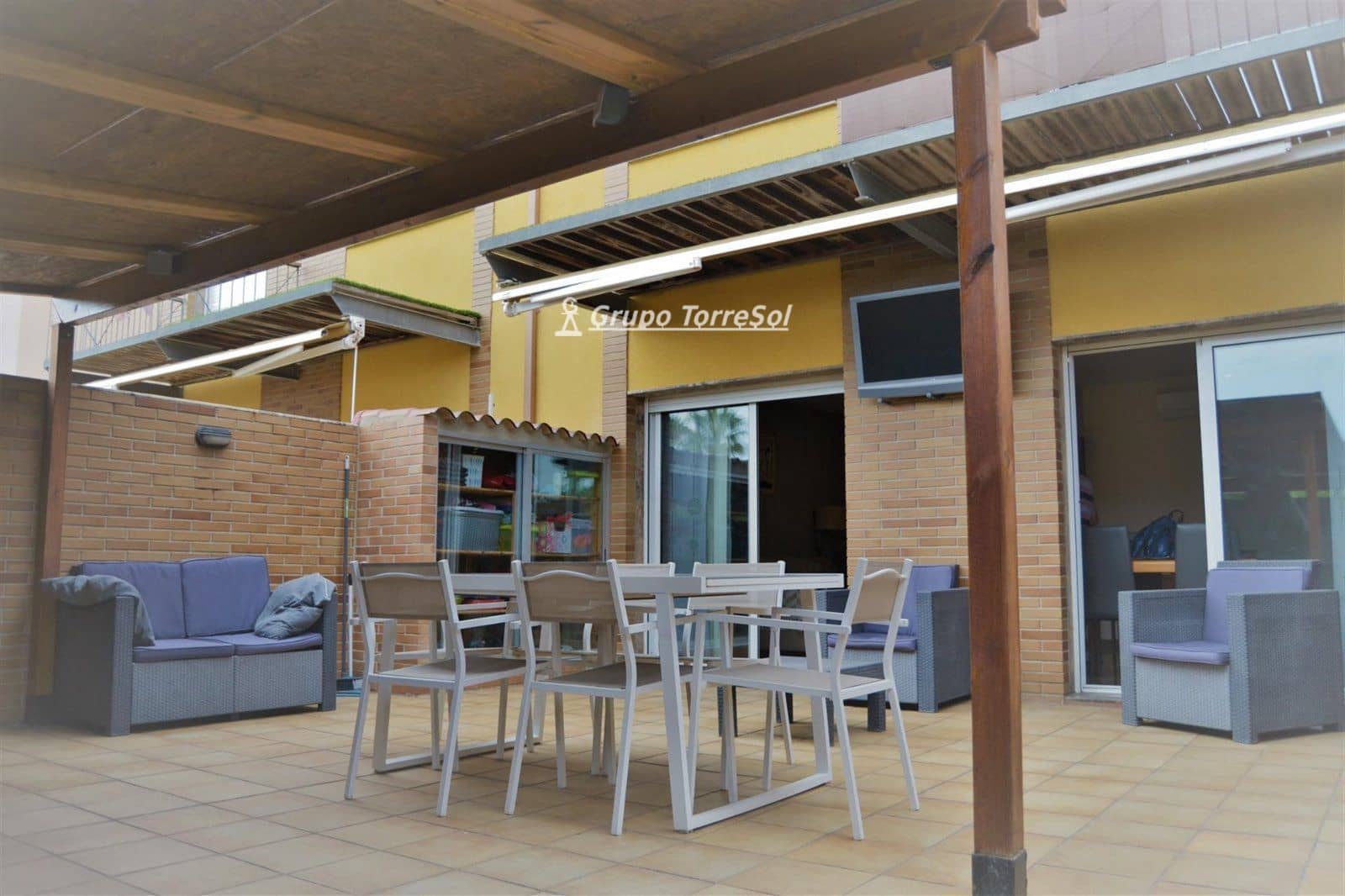 3 bedroom Townhouse for sale in Cambrils with pool garage - € 415,000 (Ref: 9534733)