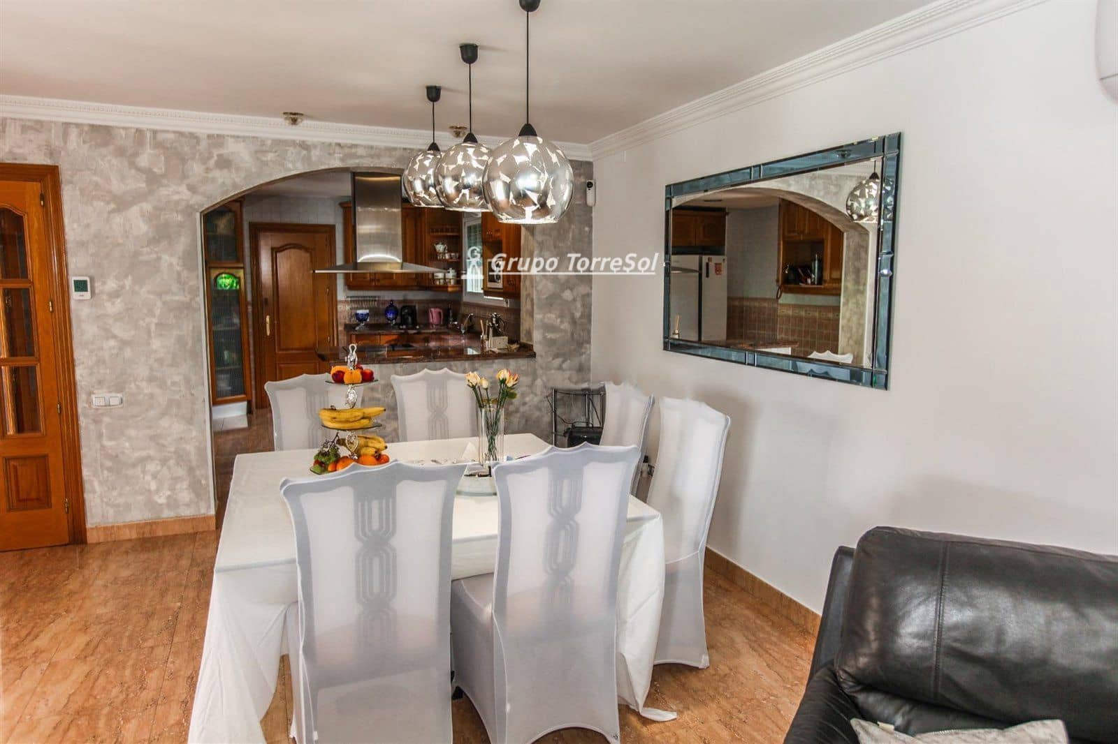 5 soverom Villa til salgs i Roda de Bara med svømmebasseng garasje - € 690 000 (Ref: 9536162)