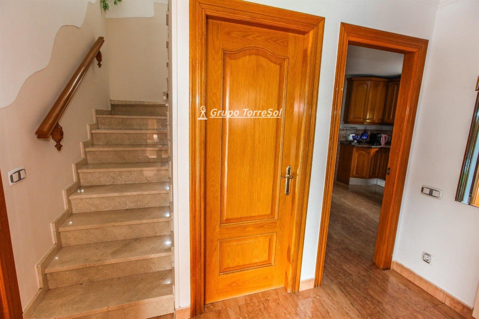 5 soverom Villa til salgs i Roda de Bara med svømmebasseng garasje - € 690 000 (Ref: 9536162)