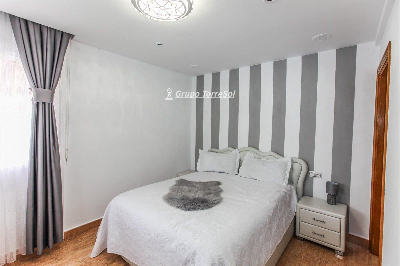 5 soverom Villa til salgs i Roda de Bara med svømmebasseng garasje - € 690 000 (Ref: 9536162)