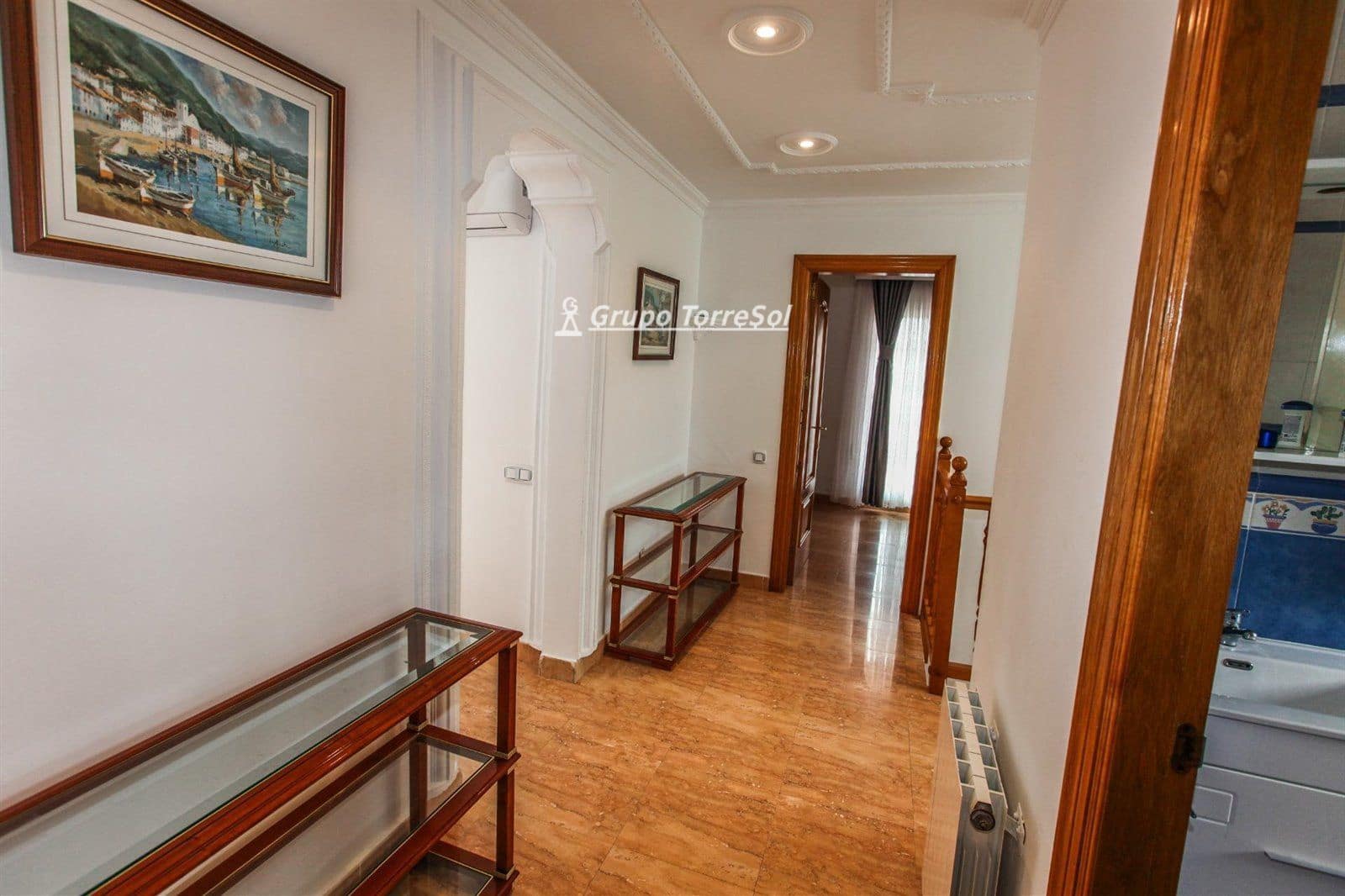 5 soverom Villa til salgs i Roda de Bara med svømmebasseng garasje - € 690 000 (Ref: 9536162)