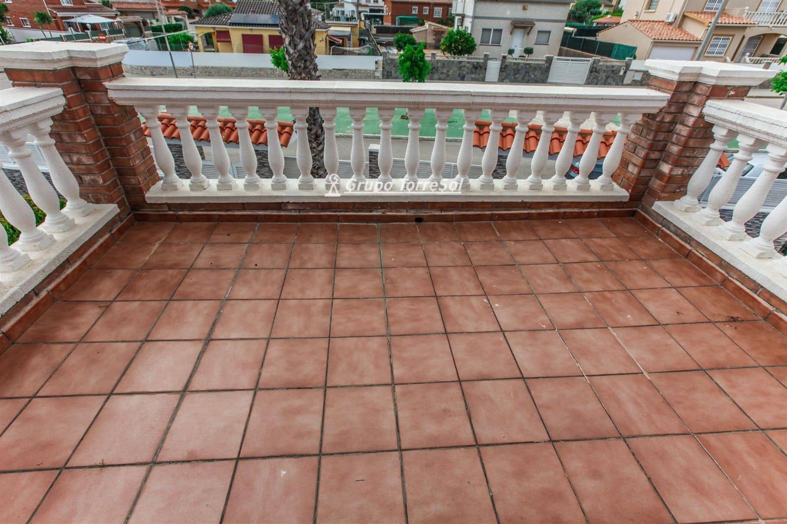 5 soverom Villa til salgs i Roda de Bara med svømmebasseng garasje - € 690 000 (Ref: 9536162)