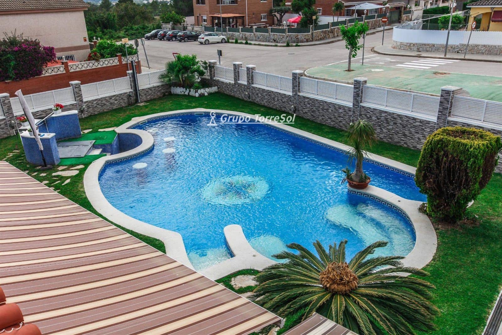 5 soverom Villa til salgs i Roda de Bara med svømmebasseng garasje - € 690 000 (Ref: 9536162)