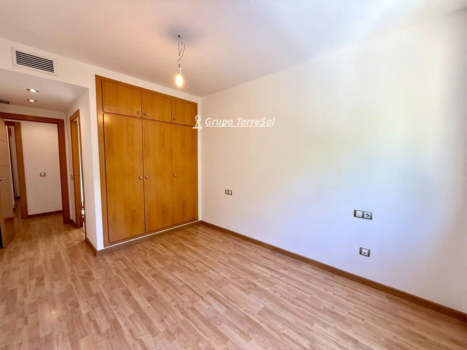 5 slaapkamer Villa te koop in El Vendrell met zwembad garage - € 430.000 (Ref: 9536171)