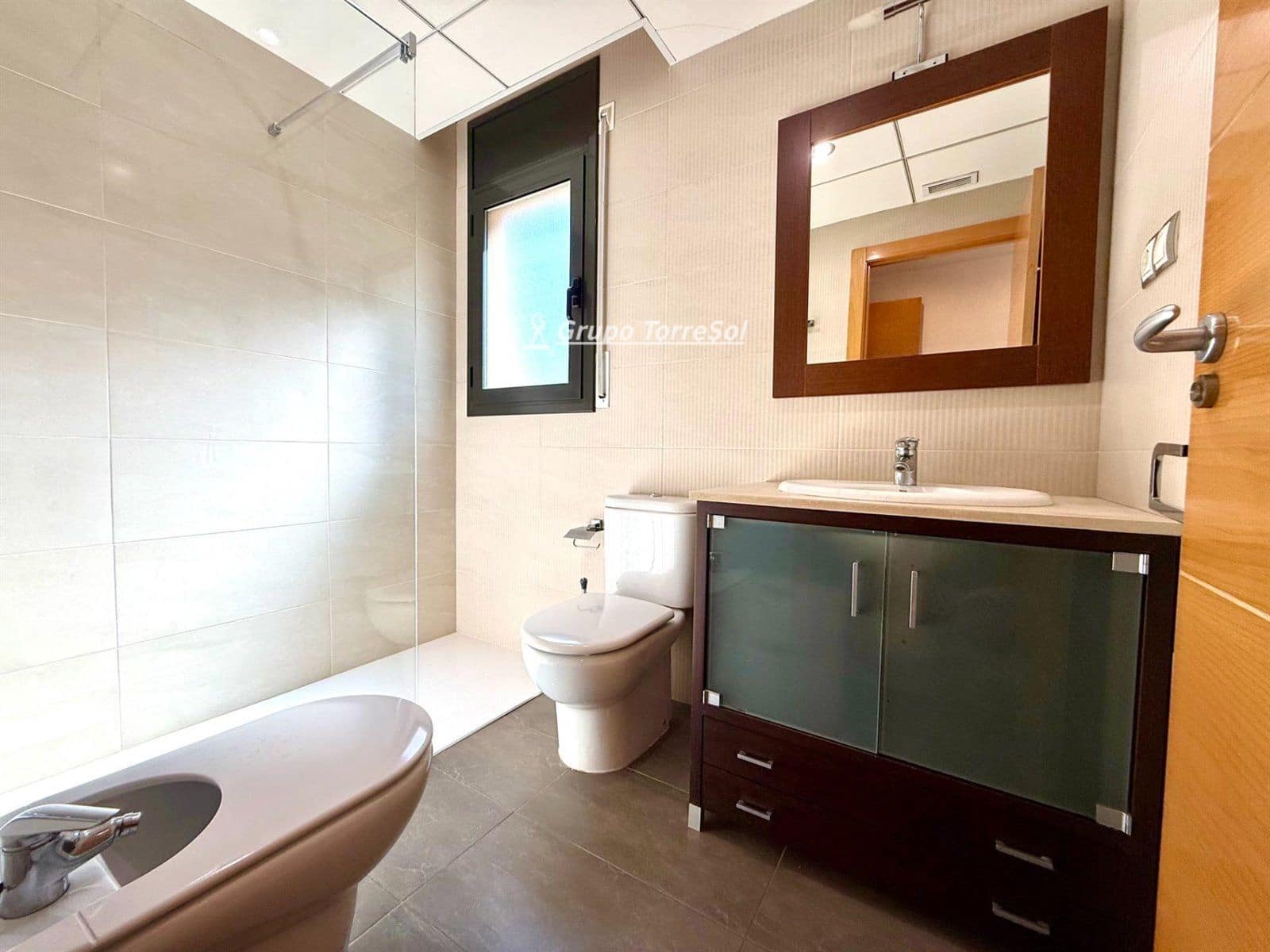 5 slaapkamer Villa te koop in El Vendrell met zwembad garage - € 430.000 (Ref: 9536171)