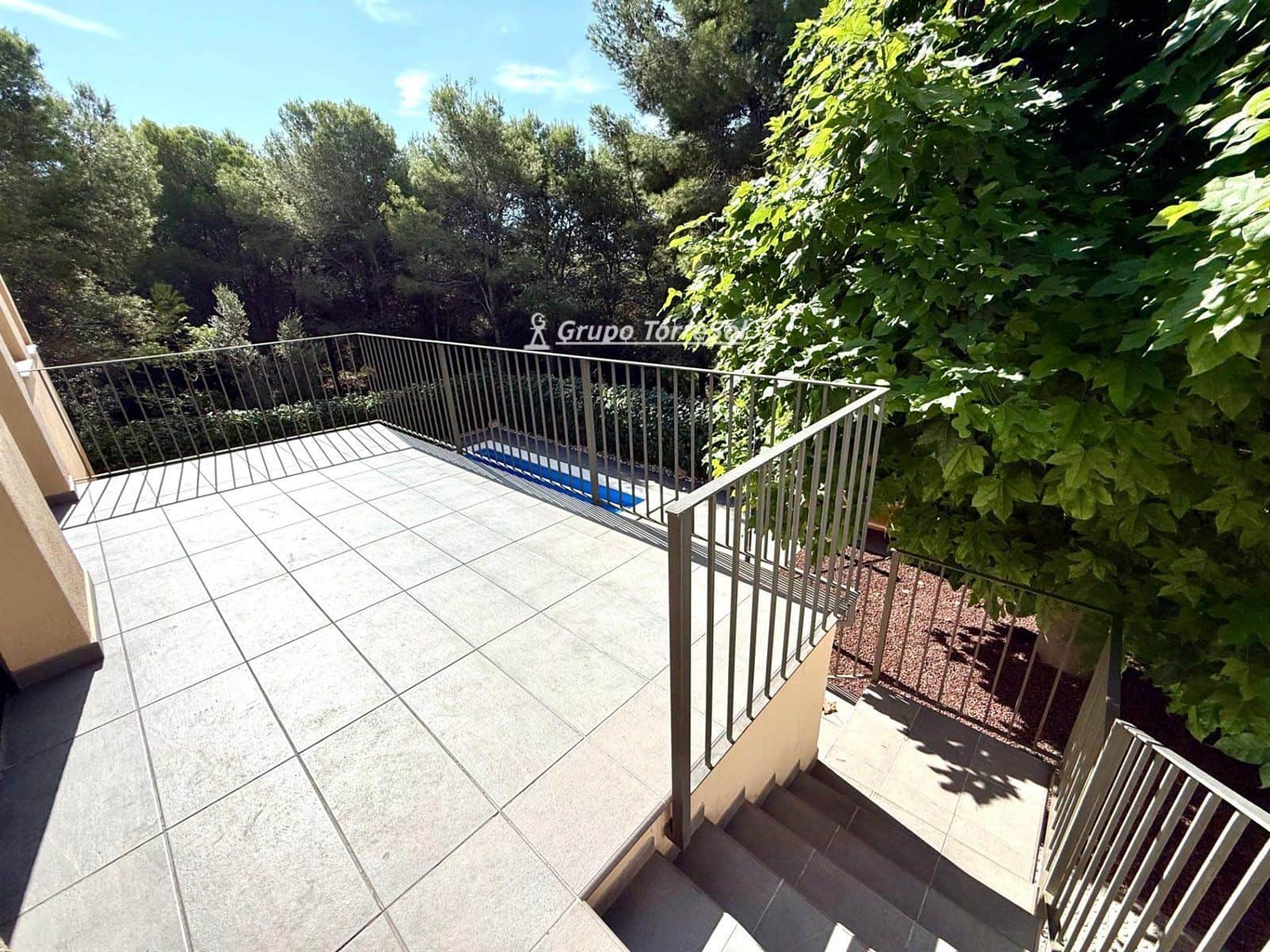 5 slaapkamer Villa te koop in El Vendrell met zwembad garage - € 430.000 (Ref: 9536171)