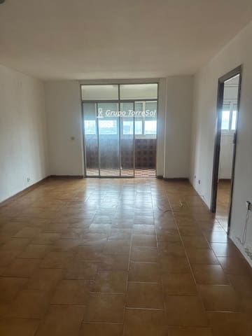 4 slaapkamer Flat te koop in L'Hospitalet de Llobregat - € 330.000 (Ref: 9536174)