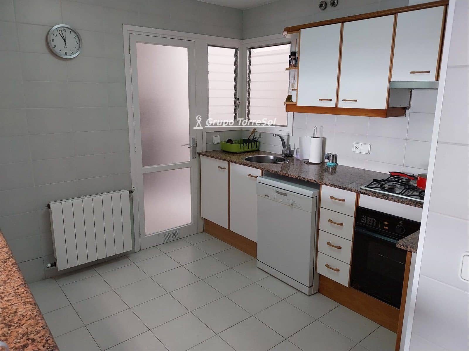 3 bedroom Flat for sale in Calafell with garage - € 450,000 (Ref: 9536176)