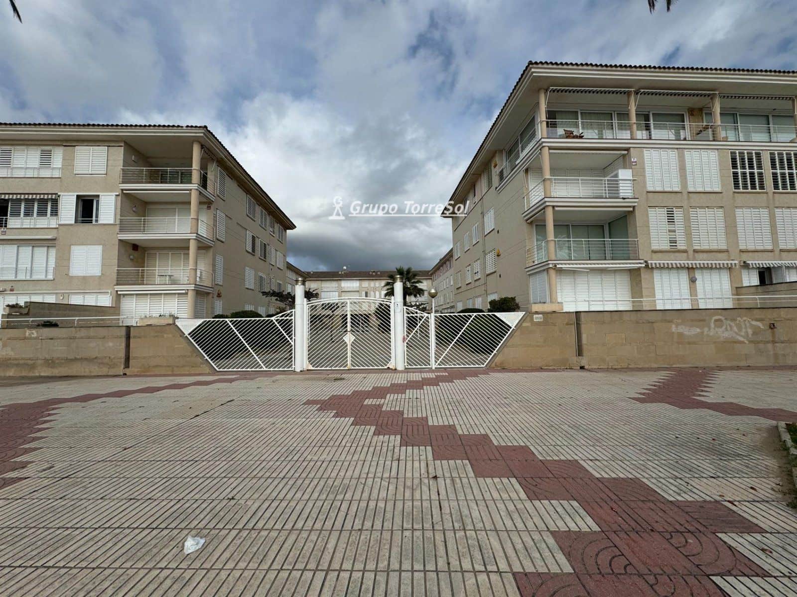 4 bedroom Flat for sale in El Vendrell with pool garage - € 345,000 (Ref: 9536179)