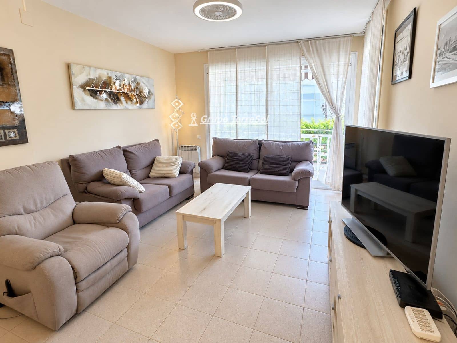 4 bedroom Flat for sale in El Vendrell with pool garage - € 355,000 (Ref: 9536179)