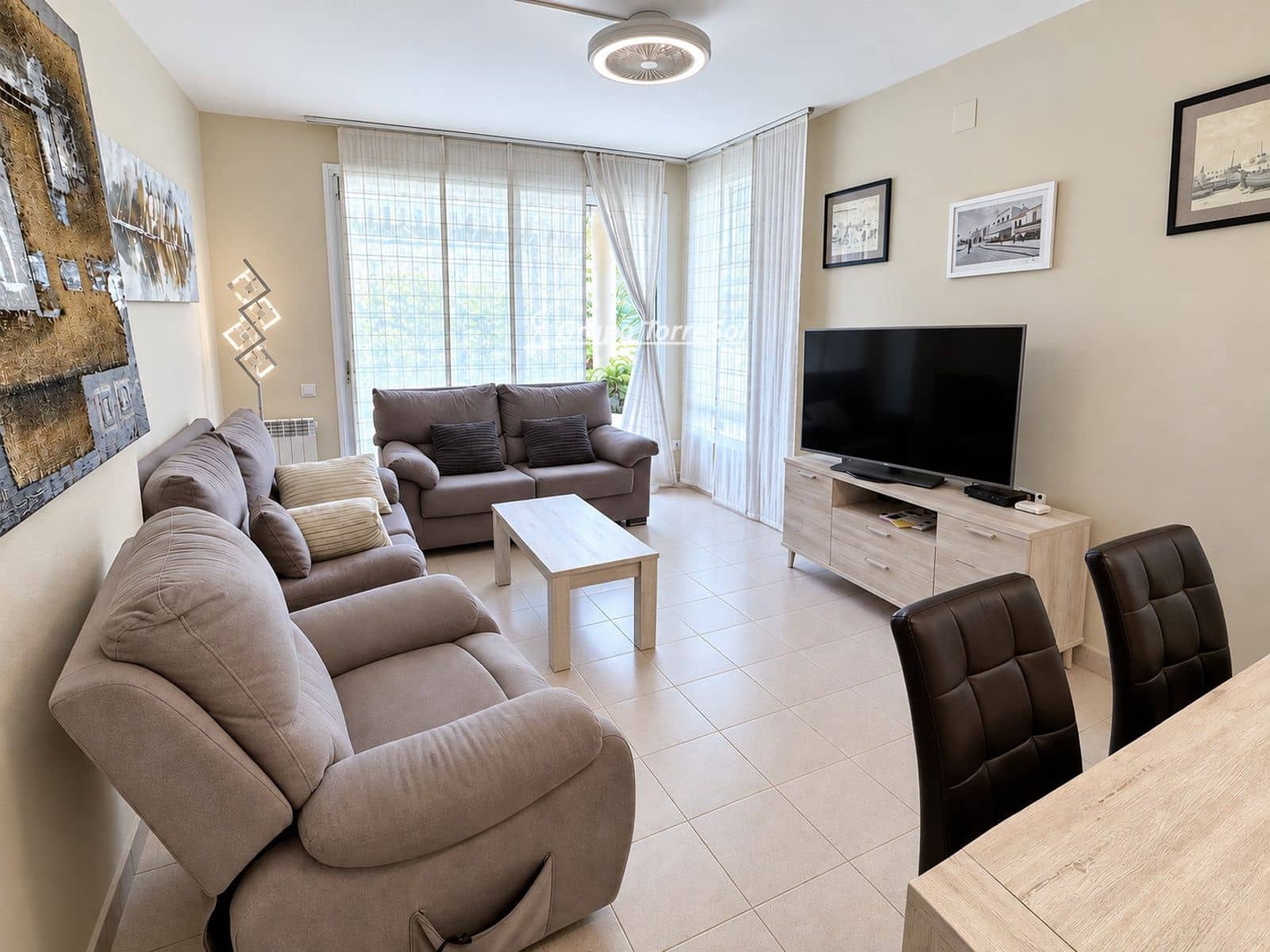 4 bedroom Flat for sale in El Vendrell with pool garage - € 355,000 (Ref: 9536179)