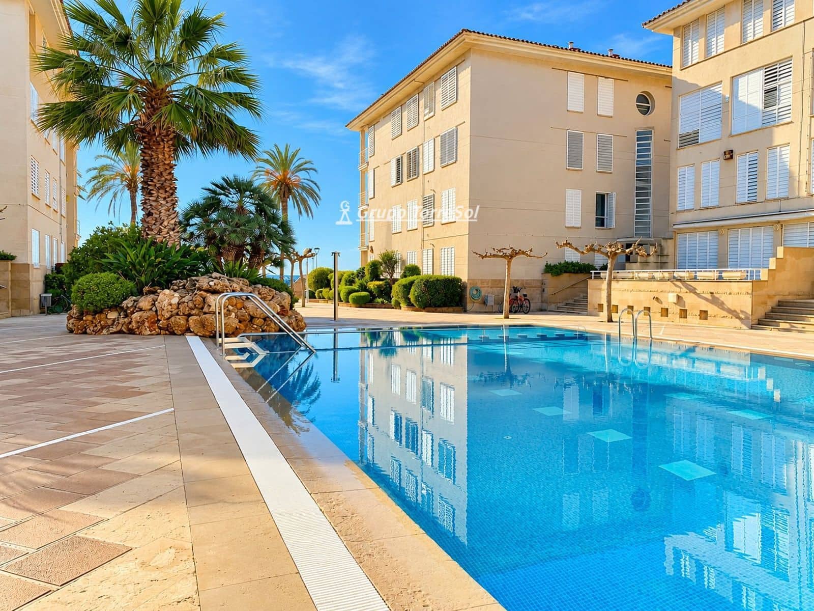 4 bedroom Flat for sale in El Vendrell with pool garage - € 355,000 (Ref: 9536179)