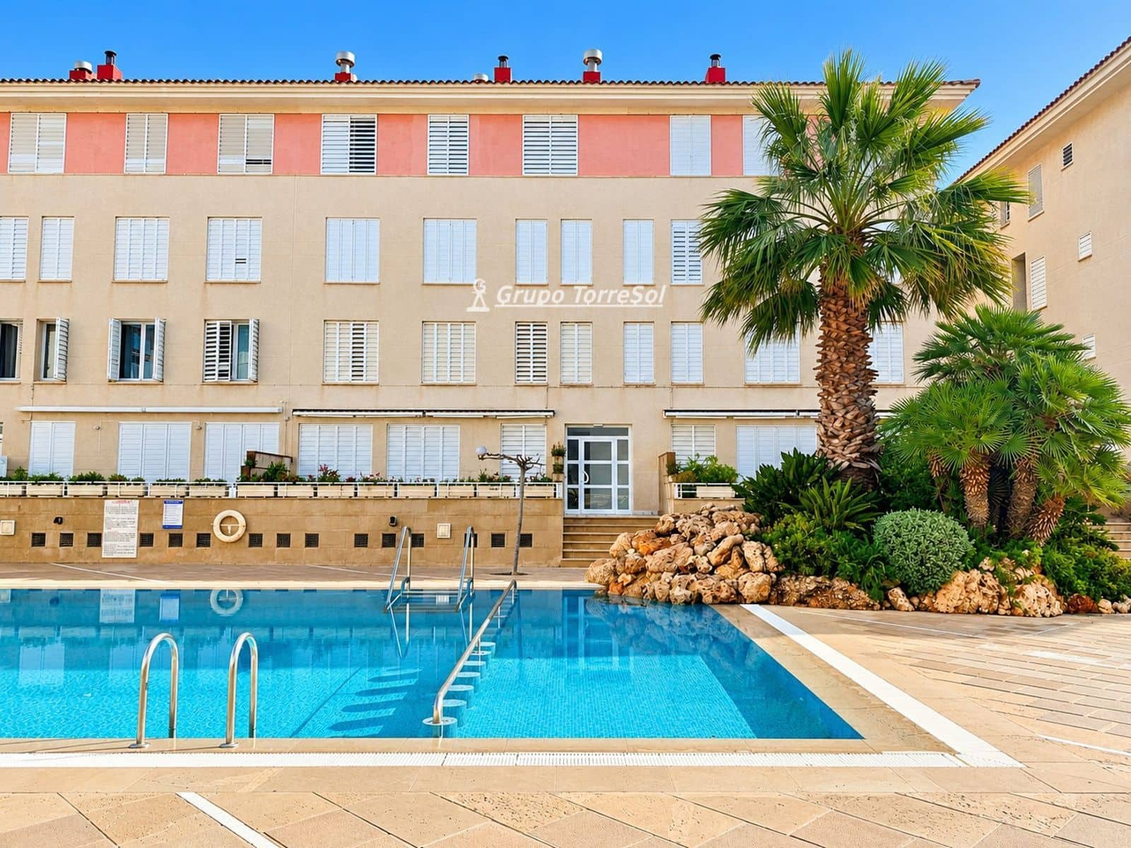 4 bedroom Flat for sale in El Vendrell with pool garage - € 355,000 (Ref: 9536179)