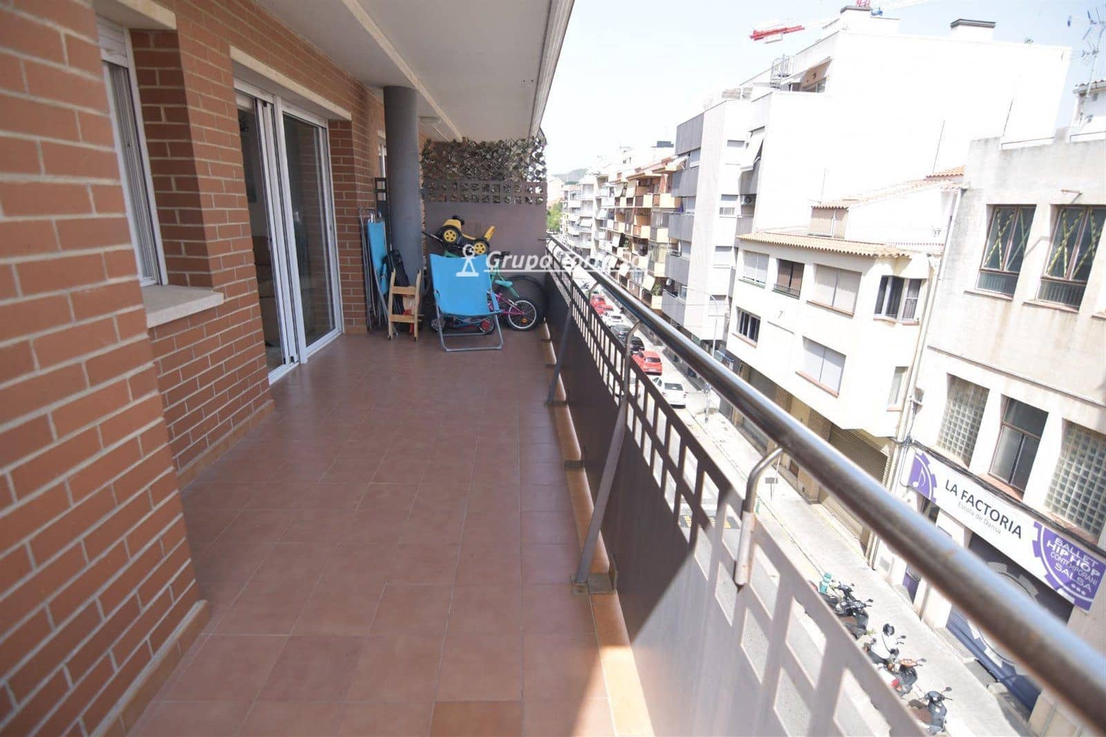 3 bedroom Flat for sale in El Vendrell with pool - € 231,864 (Ref: 9536182)