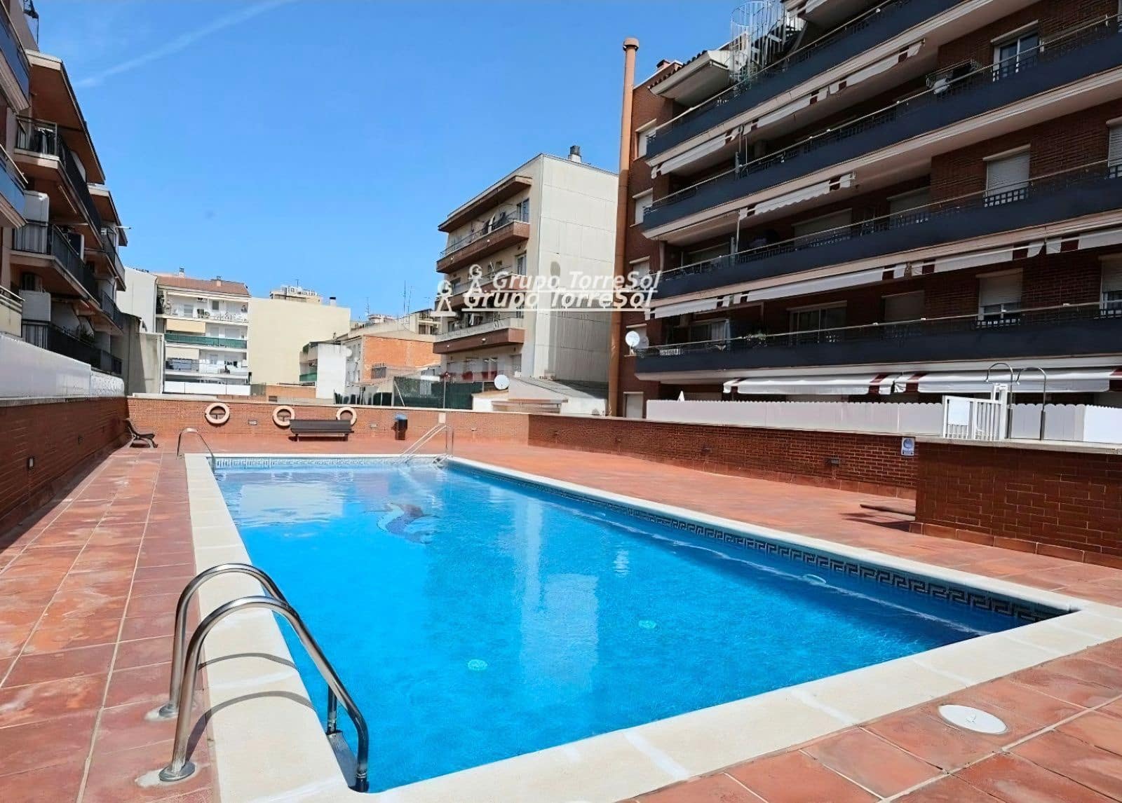 3 soverom Leilighet til salgs i El Vendrell med svømmebasseng - € 220 000 (Ref: 9536182)
