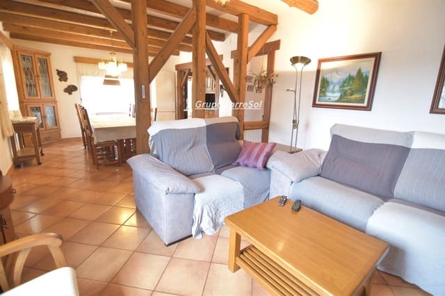 3 soveværelse Villa til salg i El Montmell med swimmingpool - € 320.000 (Ref: 9536183)