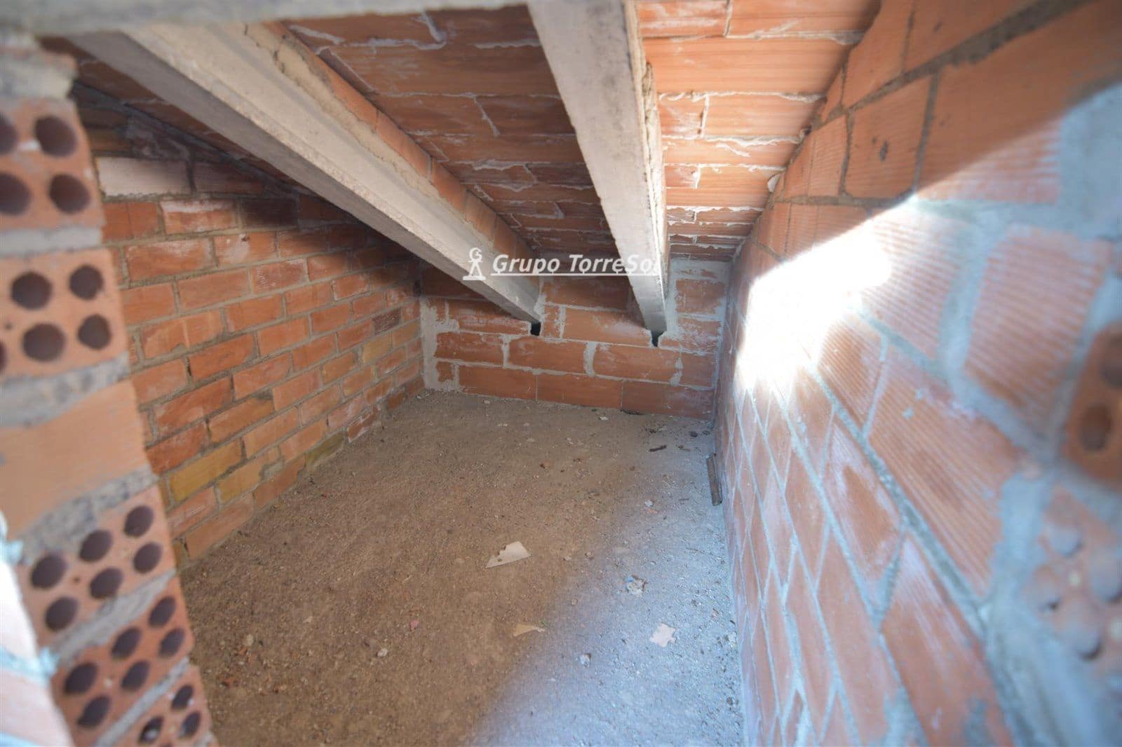 6 soverom Villa til salgs i Albinyana - € 120 000 (Ref: 9536184)