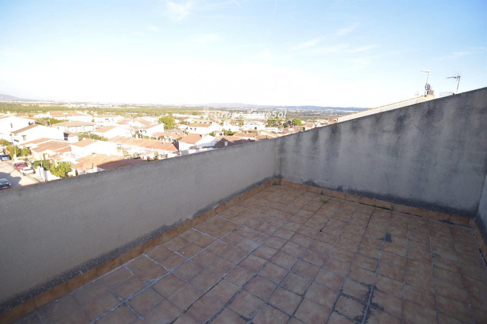 6 soverom Villa til salgs i Albinyana - € 120 000 (Ref: 9536184)