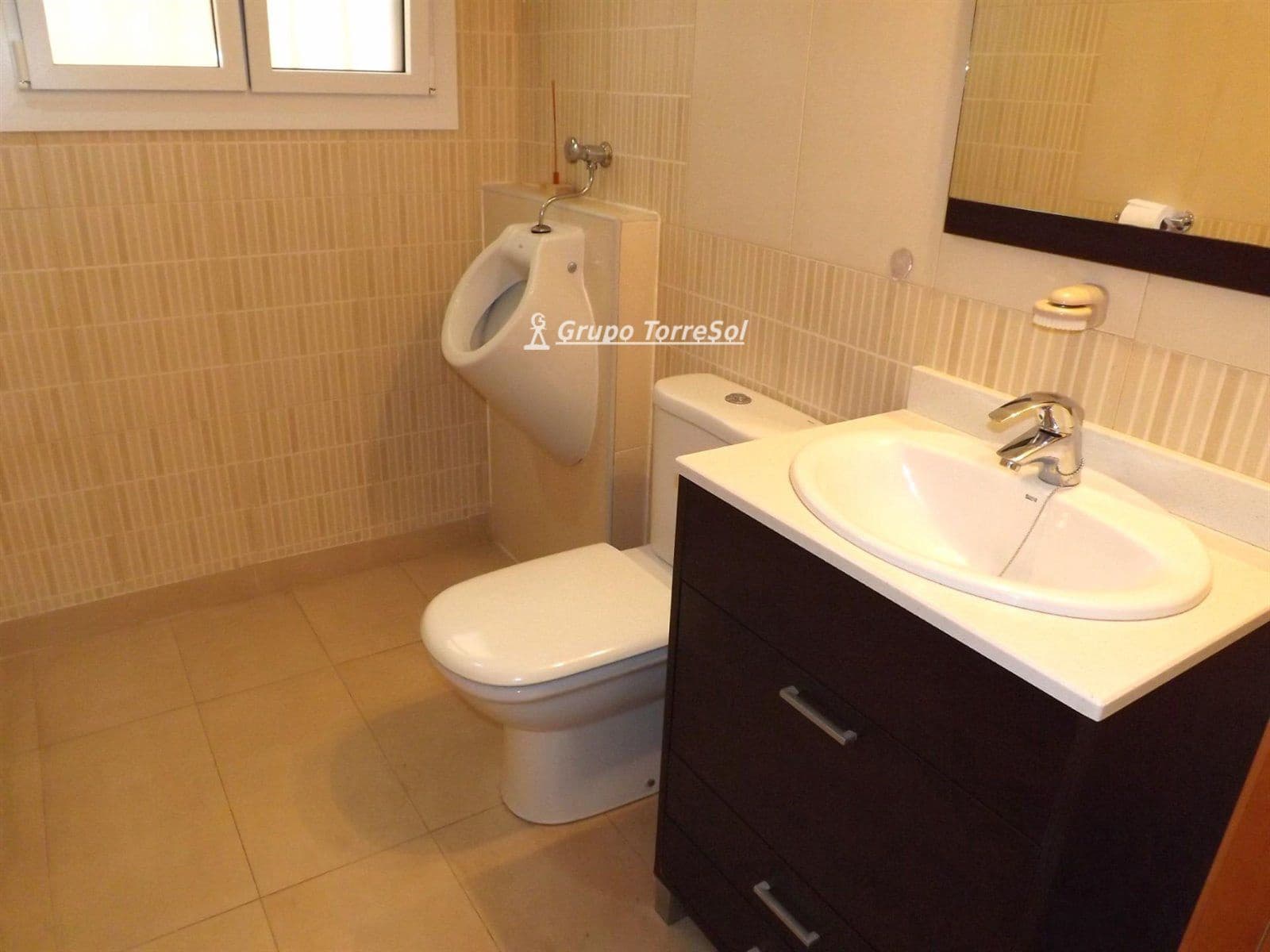 5 makuuhuone Omakotitalo myytävänä paikassa Segur de Calafell mukana 
autotalli - 365 000 € (Ref: 9536191)